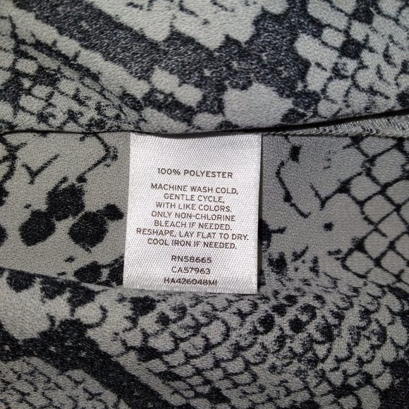 Halogen Snakeskin Print Sleeveless Top XS - Picture 5 of 9